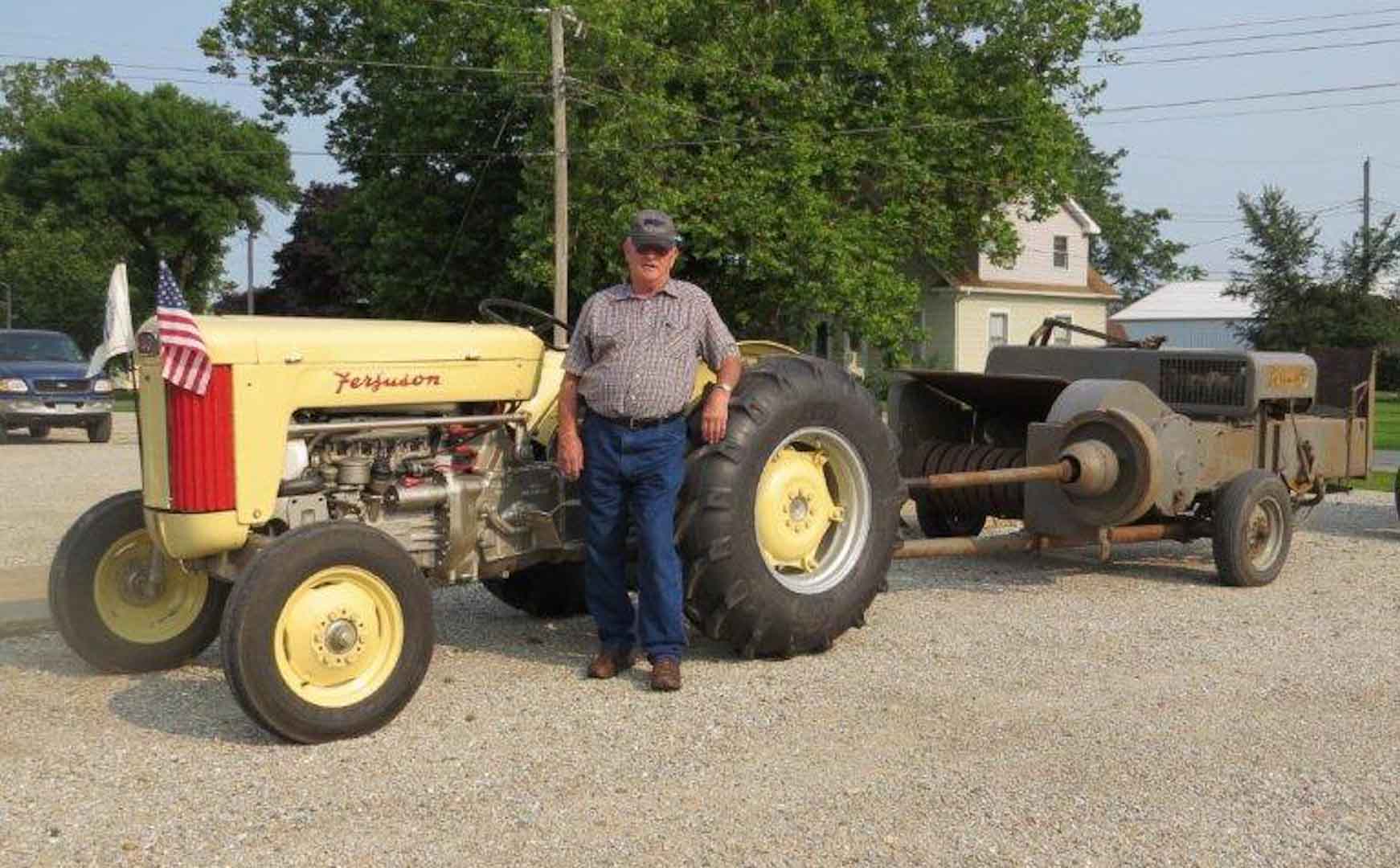 Gordon Foster with his F-40 and S12 Square Baler