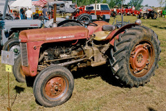 Ferguson 35 Deluxe, SN SGM198589, owned by Palmer Fossum of Chaska, Minnesota.