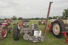 1950 TO-20 SN TO-33934 owned by Danna Eller of Waxahatchie, TX.  Completely rebuilt in 2016, bought in Willis, TX.  Implement is a 1952 Ferguson FEO-20 Dynabalance mower.